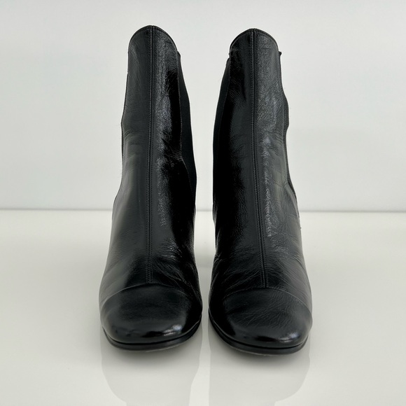 CHANEL BLACK PATENT LEATHER SHORT BOOTS SIZE IT 38.5 / US 38.5 - Picture 14 of 17